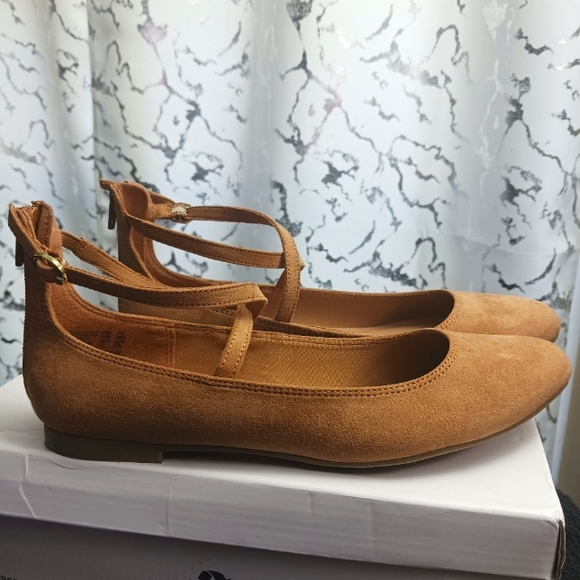 Flats - Picture 3 of 4